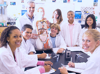 Start Your Pharmacy Technician Training in High School